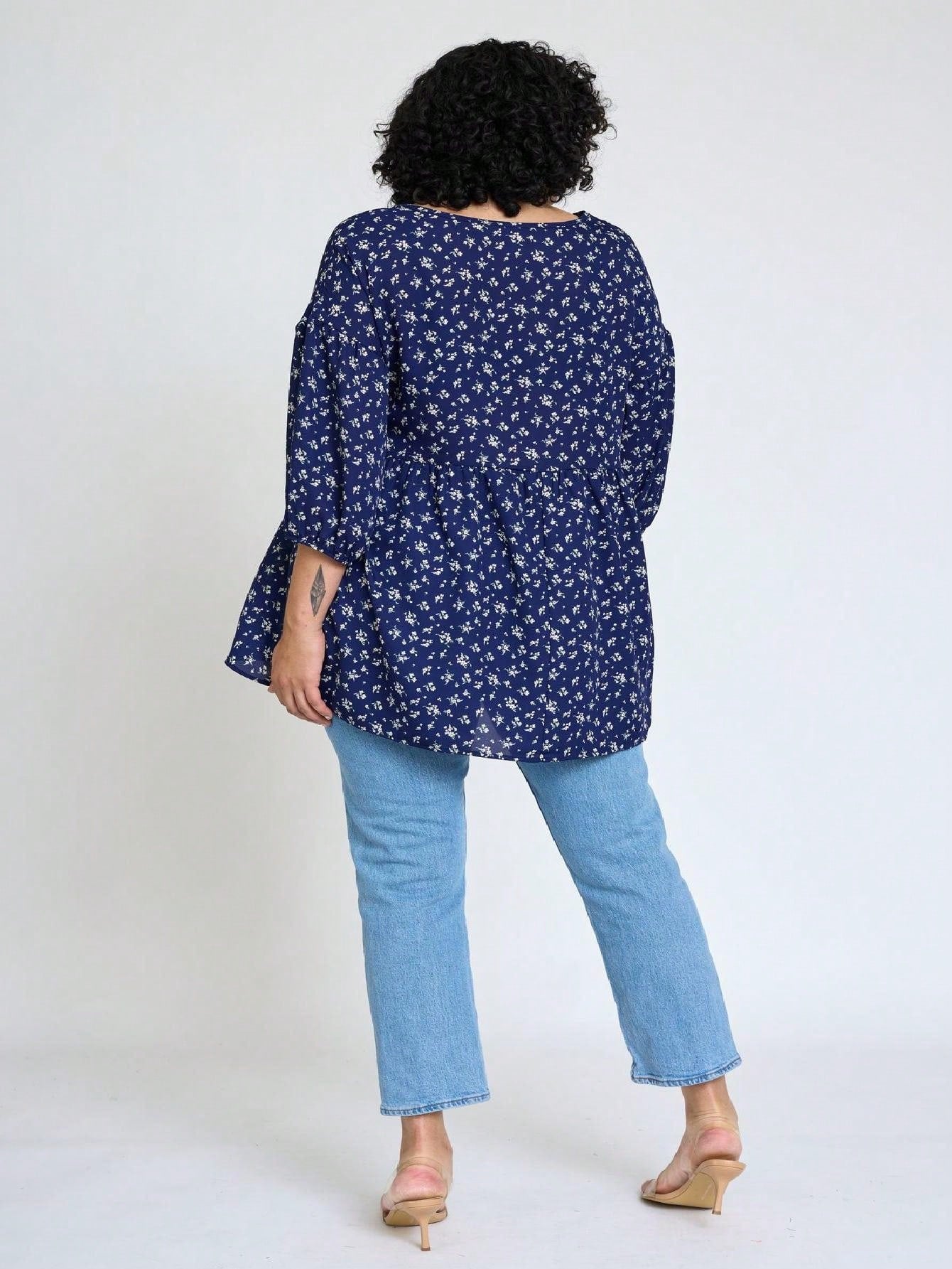 Summer/Spring Ditsy Floral Patch Work Bishop Lantern Sleeve Crew Neck Cute Baby Doll Top Blouse With Button Accent Breathable, Plus Extended Size