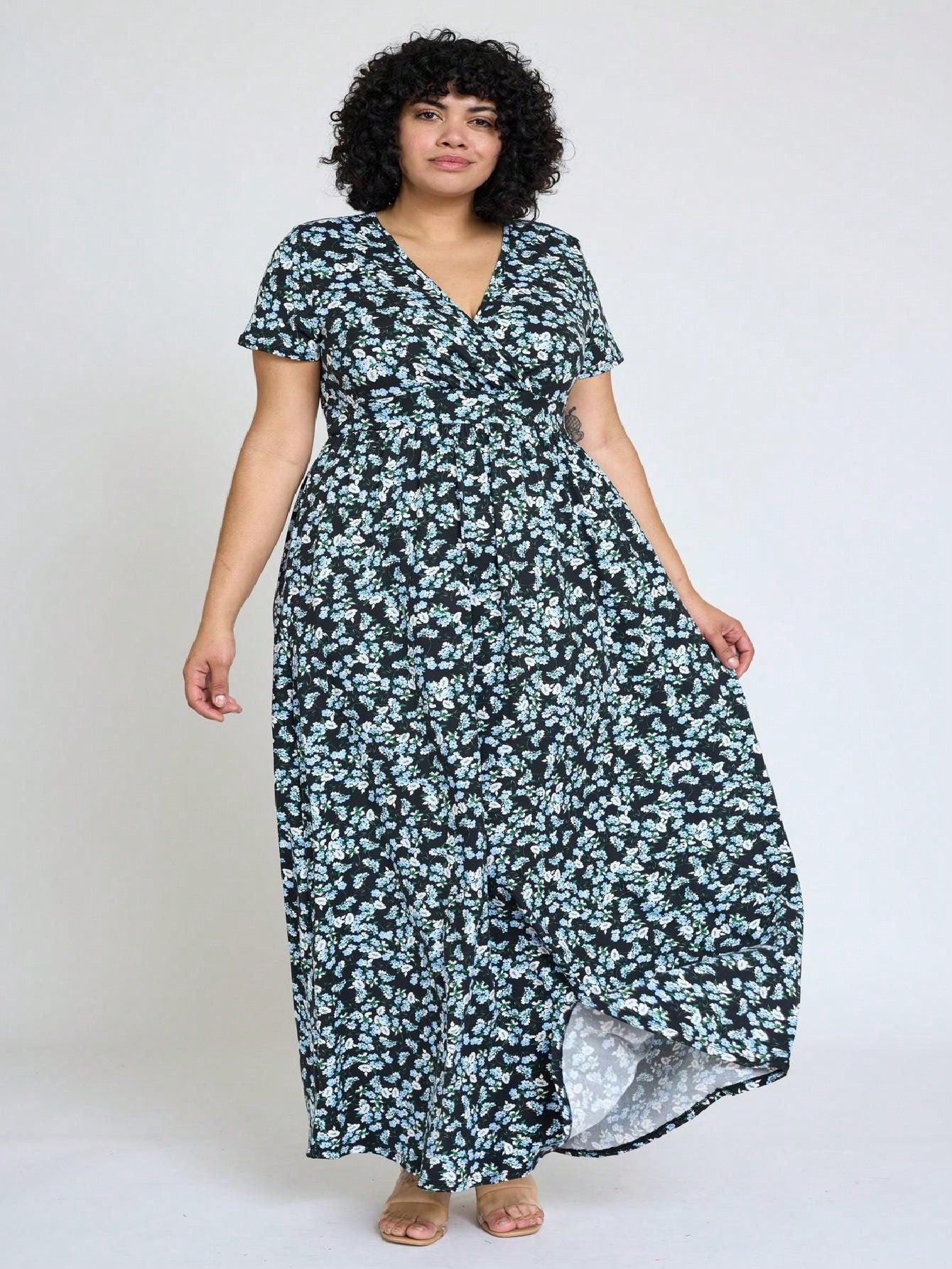Elegant Floral Maxi Dress With Plunging Neckline Short Sleeve Surplice Sash Versatile Summer Dress For Women