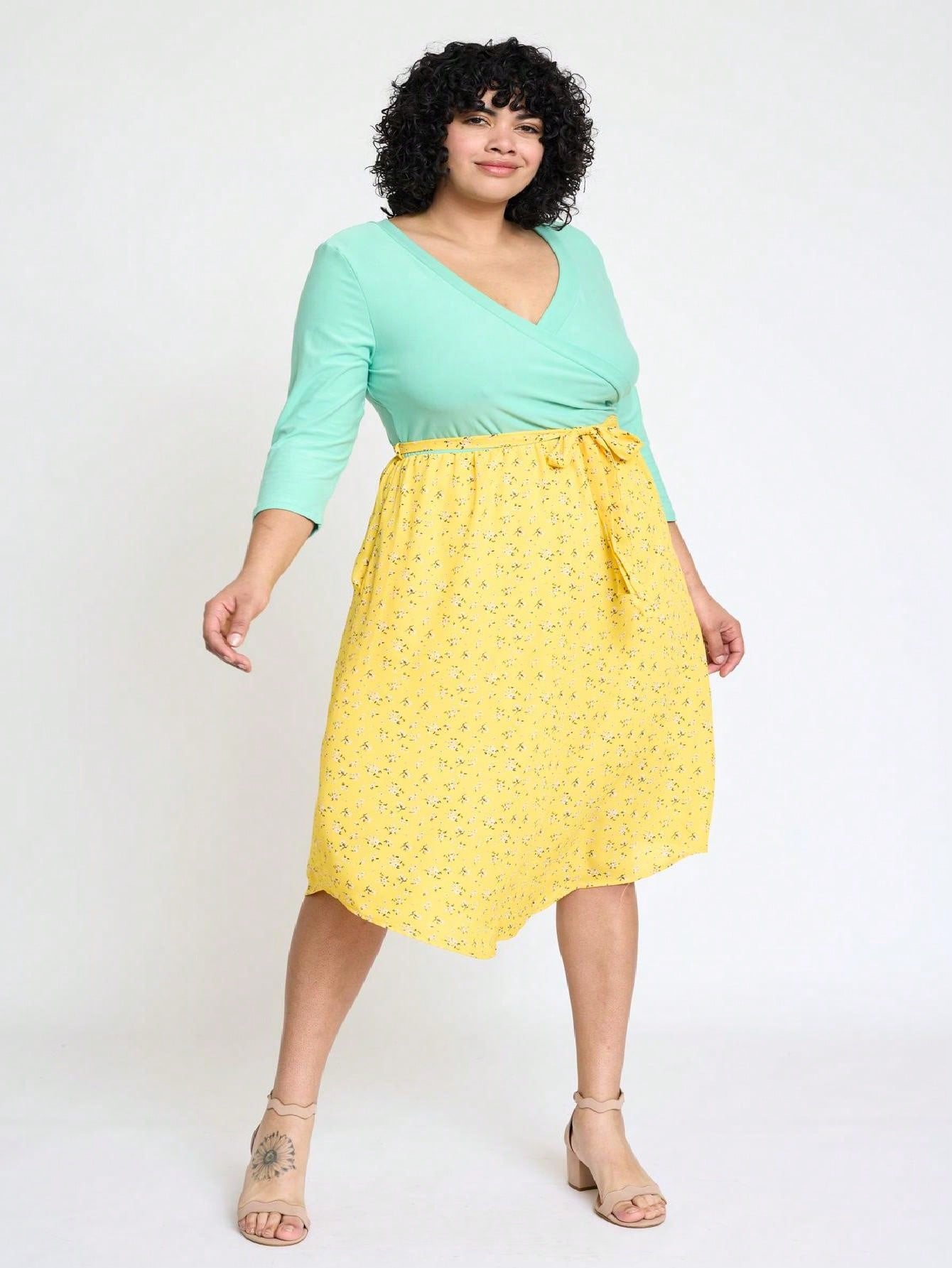 Contrast Surplice Ditsy Floral Midi Dress With Sash | 2 Colors | S-3X