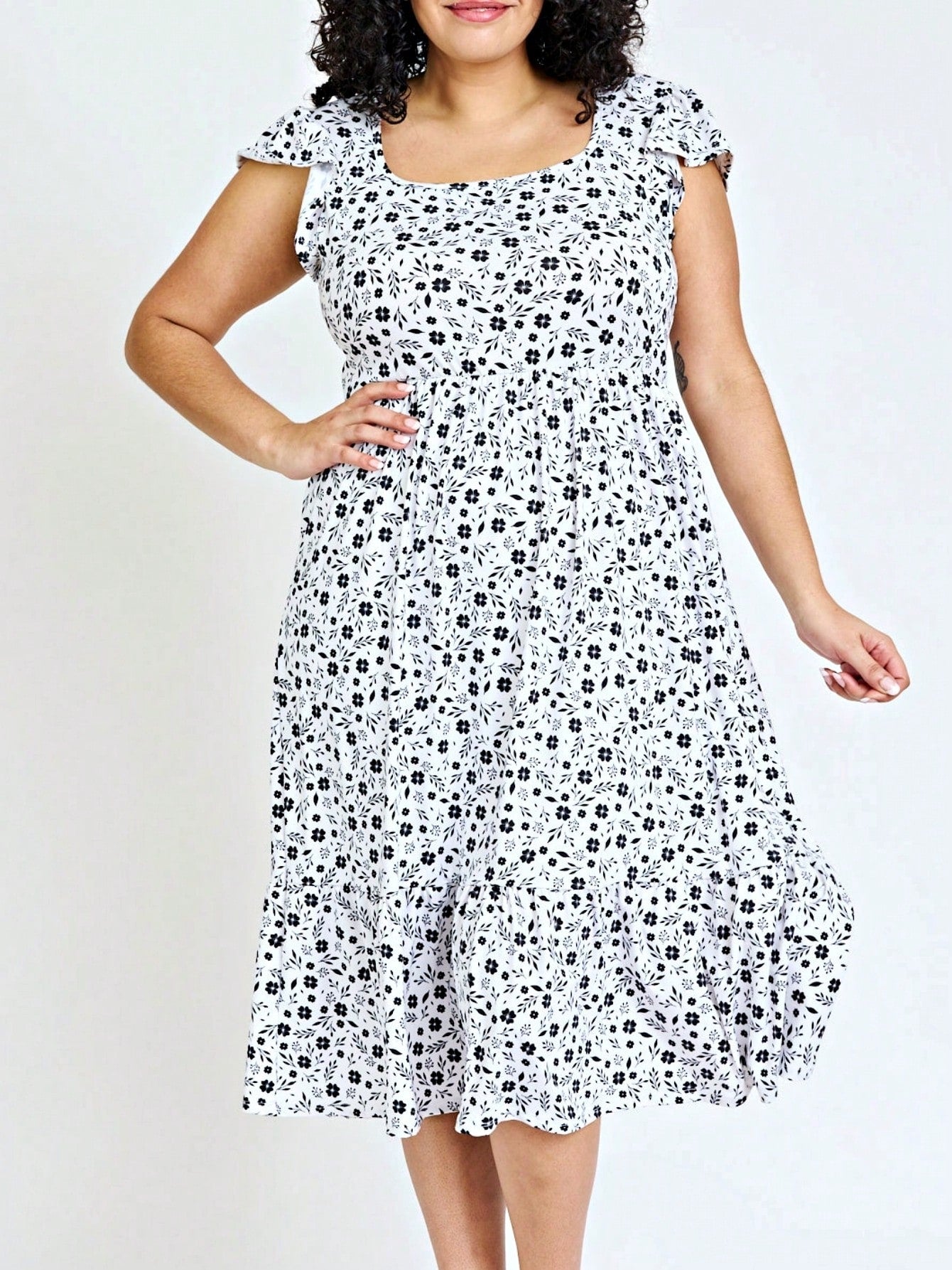 Boho Retro Ditsy Floral Flutter Puff Sleeve Square Neck Tiered Ruffle Tea Midi Length Classic Bridgerton Dress
