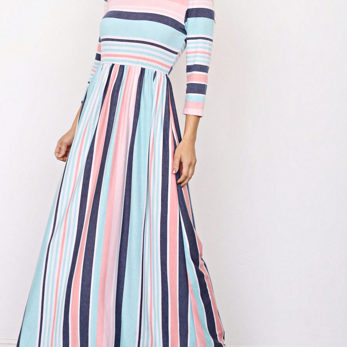 Elegant Stripe Maxi Dress With Side Pockets Versatile Summer Dress For Women