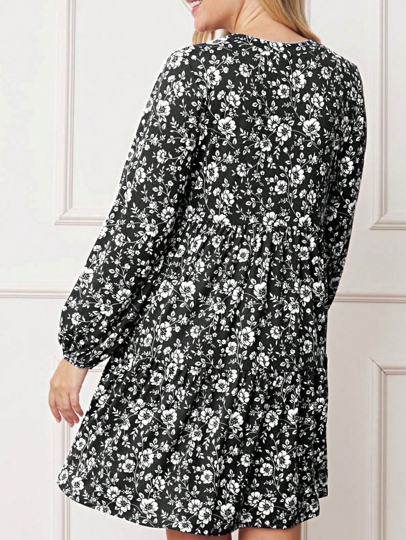 Boho Retro Ditsy Floral Flutter Puff Sleeve Square Neck Tiered Ruffle Tea Midi Length Classic Bridgerton Dress