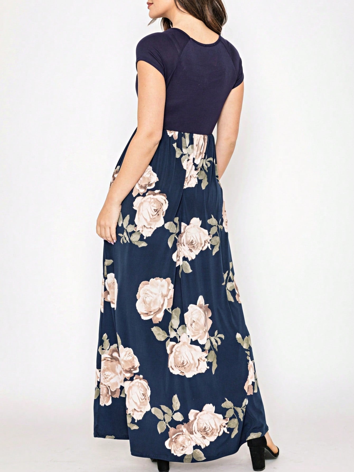 Halter Sleeveless Ditsy Floral Vacation Cruise Multi Chevron Stripe Yellow, Navy And Mint Sleeveless Maxi Dress With Pocket | S-3X
