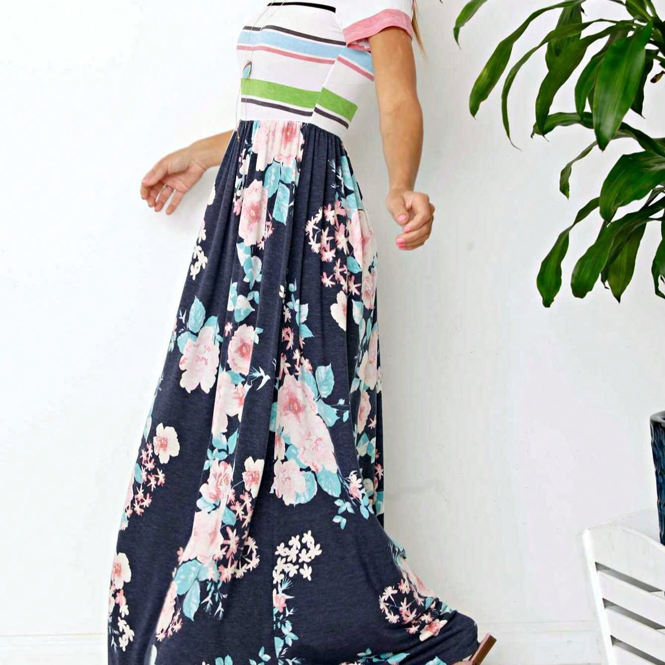 Halter Sleeveless Ditsy Floral Vacation Cruise Multi Chevron Stripe Yellow, Navy And Mint Sleeveless Maxi Dress With Pocket | S-3X