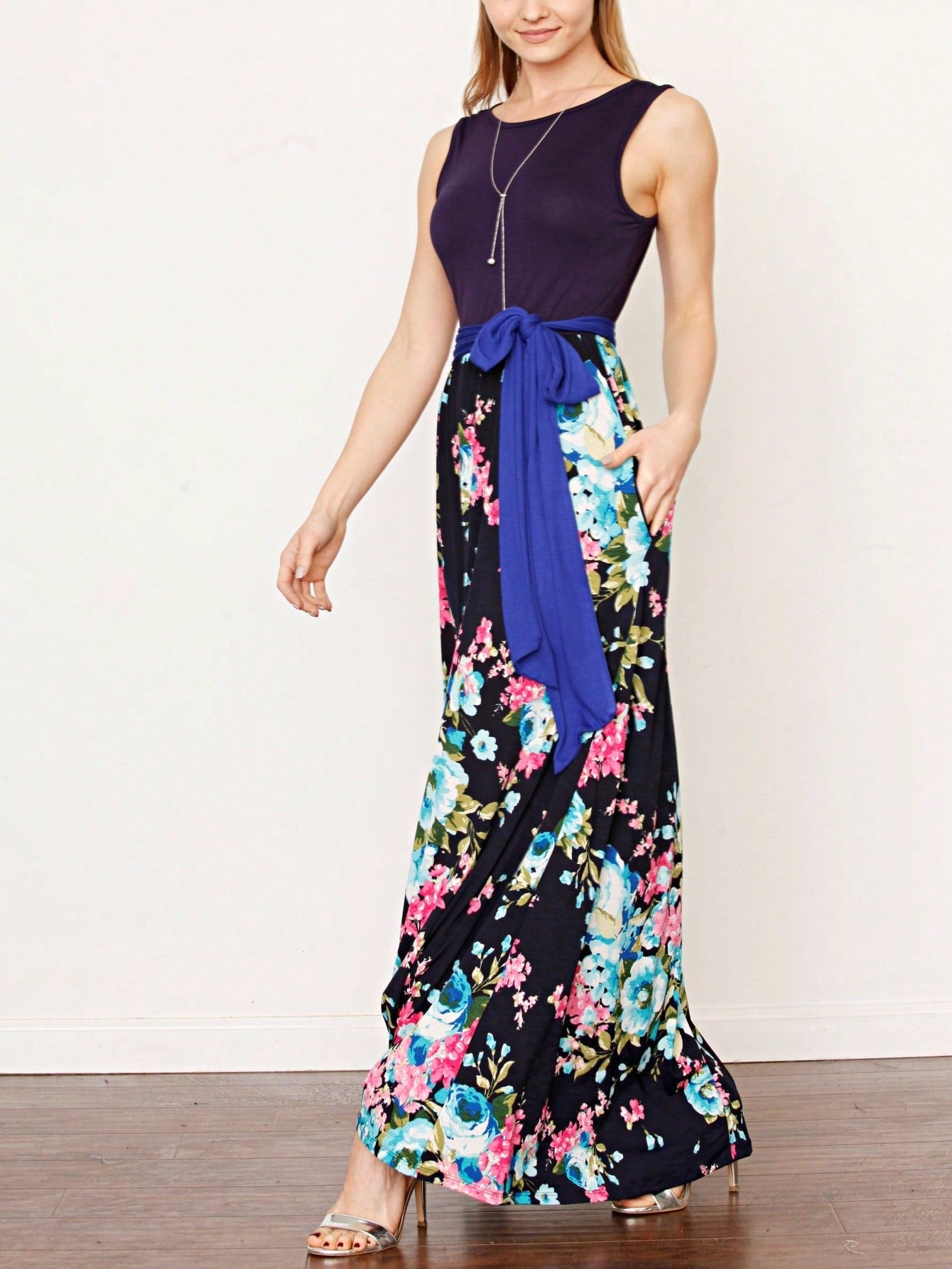 Elegant Floral Maxi Dress With Plunging Neckline Short Sleeve Surplice Sash Versatile Summer Dress For Women