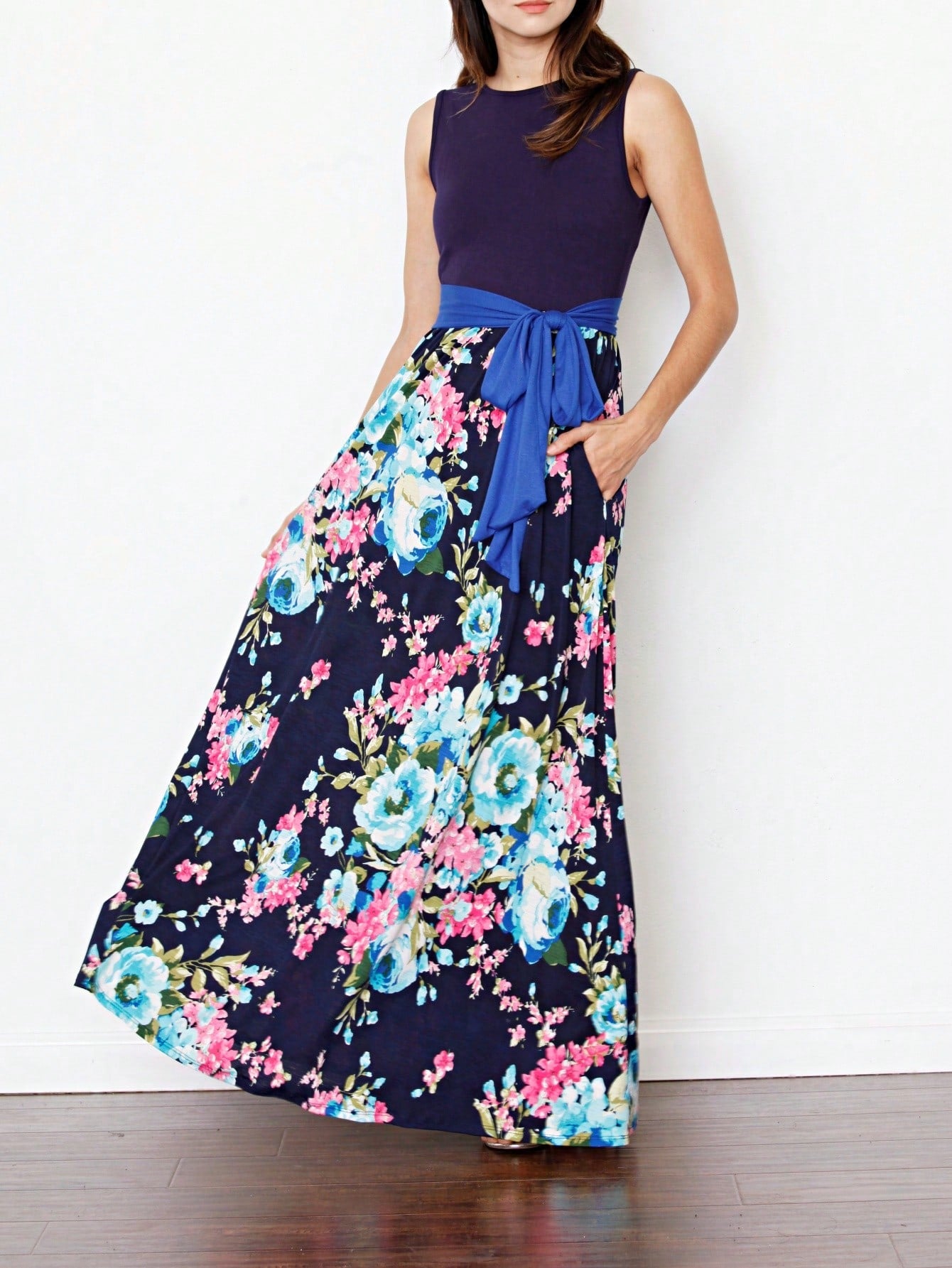 Elegant Floral Maxi Dress With Plunging Neckline Short Sleeve Surplice Sash Versatile Summer Dress For Women