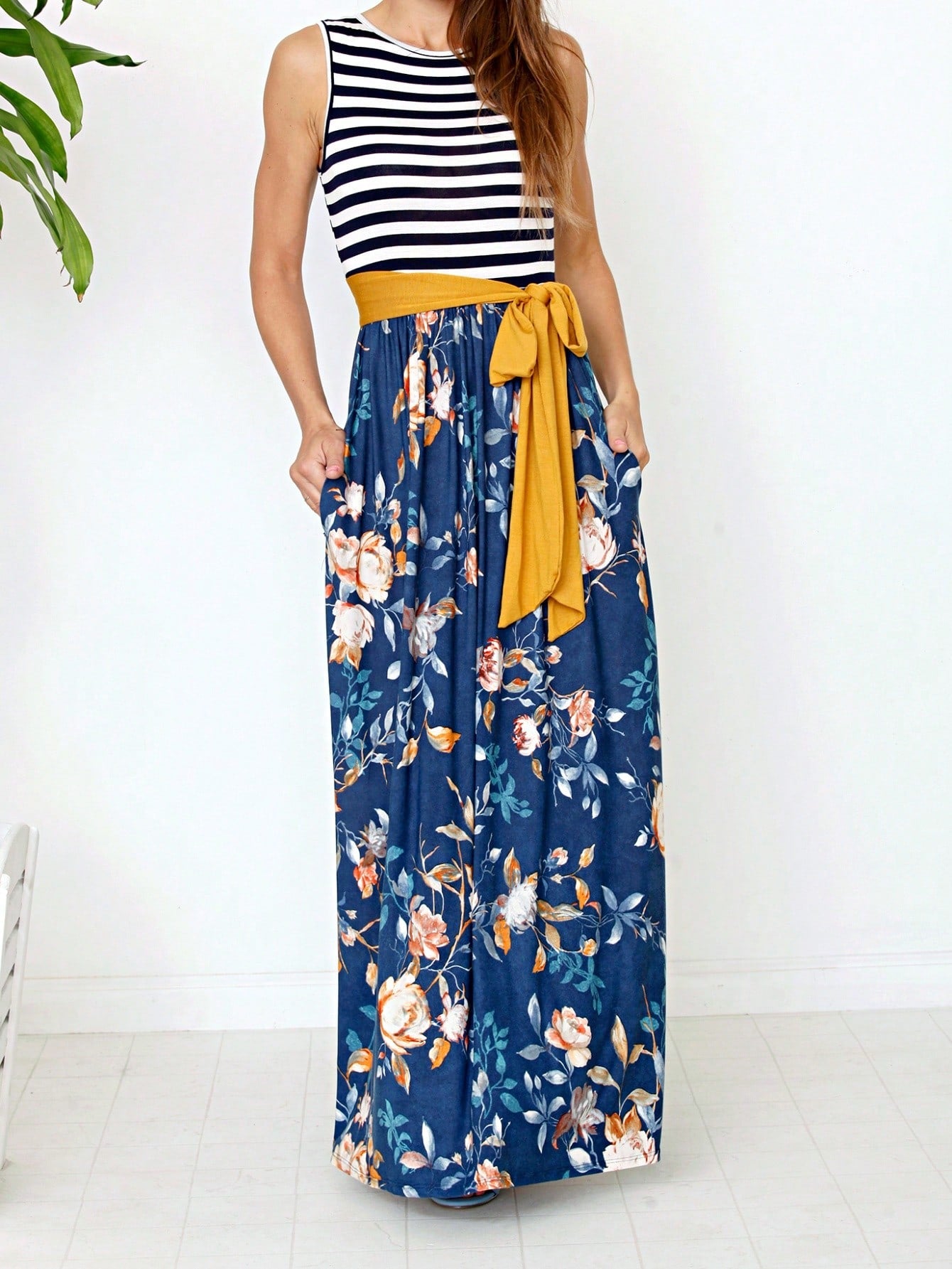Elegant Floral Maxi Dress With Plunging Neckline Short Sleeve Surplice Sash Versatile Summer Dress For Women
