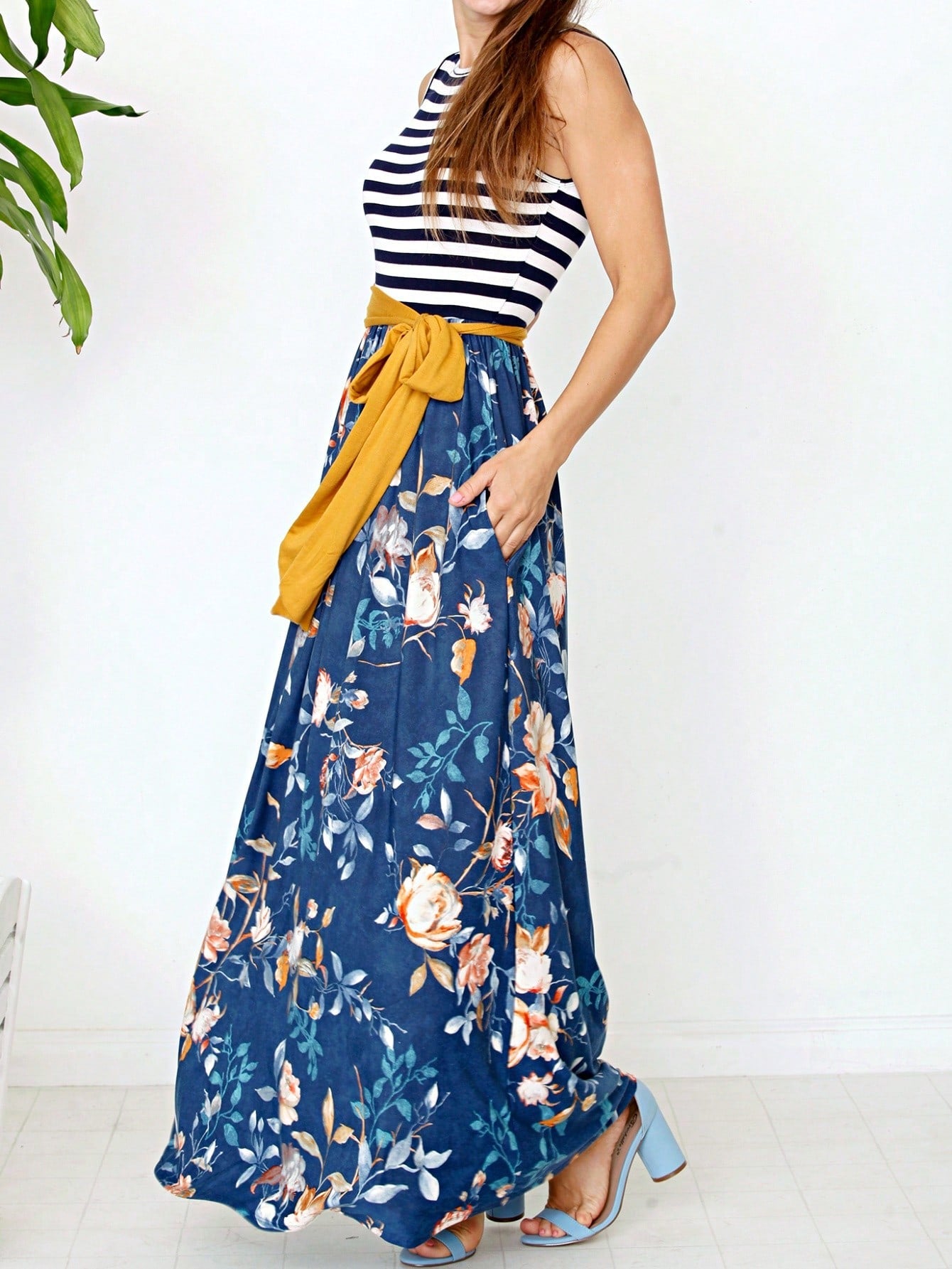 Elegant Floral Maxi Dress With Plunging Neckline Short Sleeve Surplice Sash Versatile Summer Dress For Women