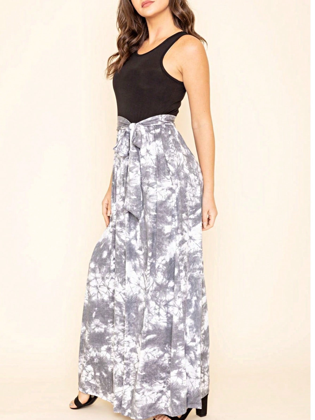 Elegant Floral Maxi Dress With Plunging Neckline Short Sleeve Surplice Sash Versatile Summer Dress For Women