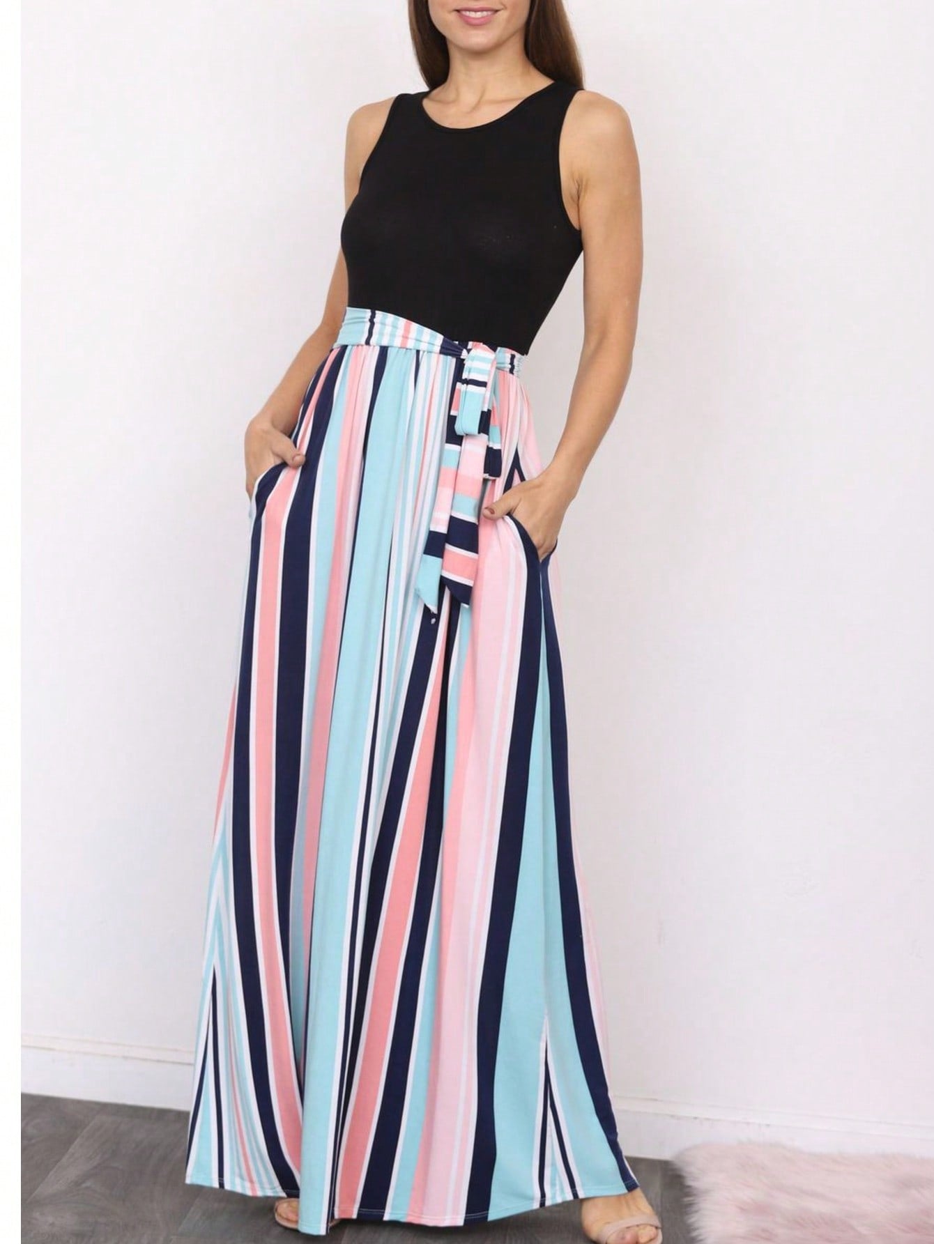 Elegant Floral Maxi Dress With Plunging Neckline Short Sleeve Surplice Sash Versatile Summer Dress For Women