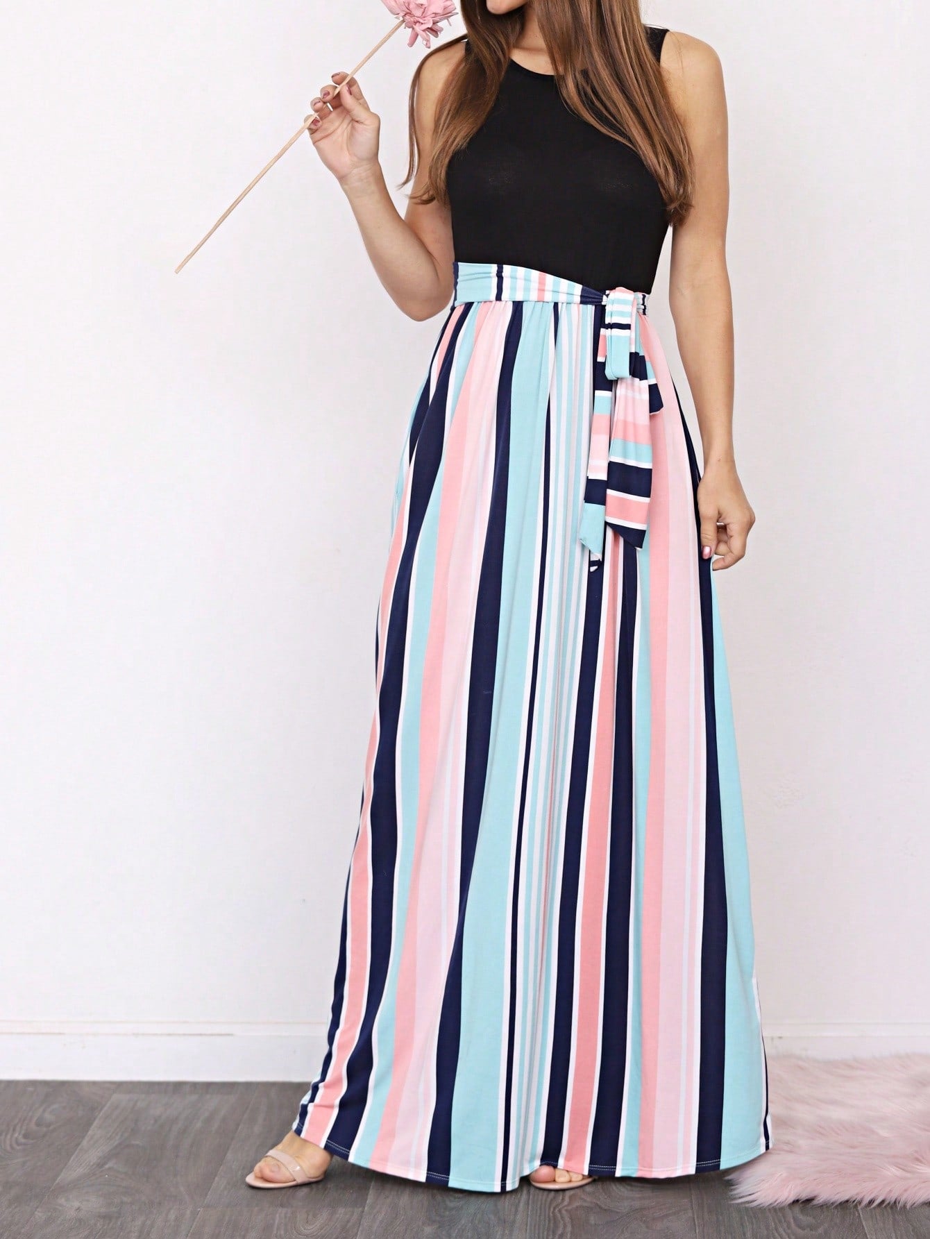 Elegant Floral Maxi Dress With Plunging Neckline Short Sleeve Surplice Sash Versatile Summer Dress For Women