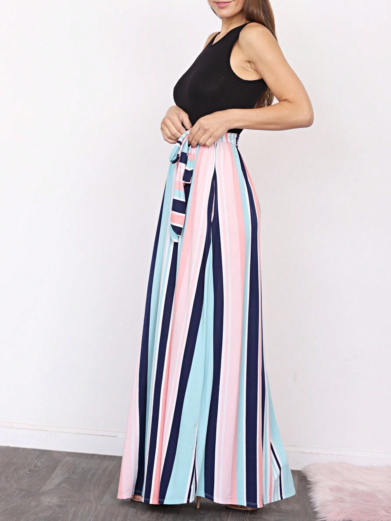 Elegant Floral Maxi Dress With Plunging Neckline Short Sleeve Surplice Sash Versatile Summer Dress For Women