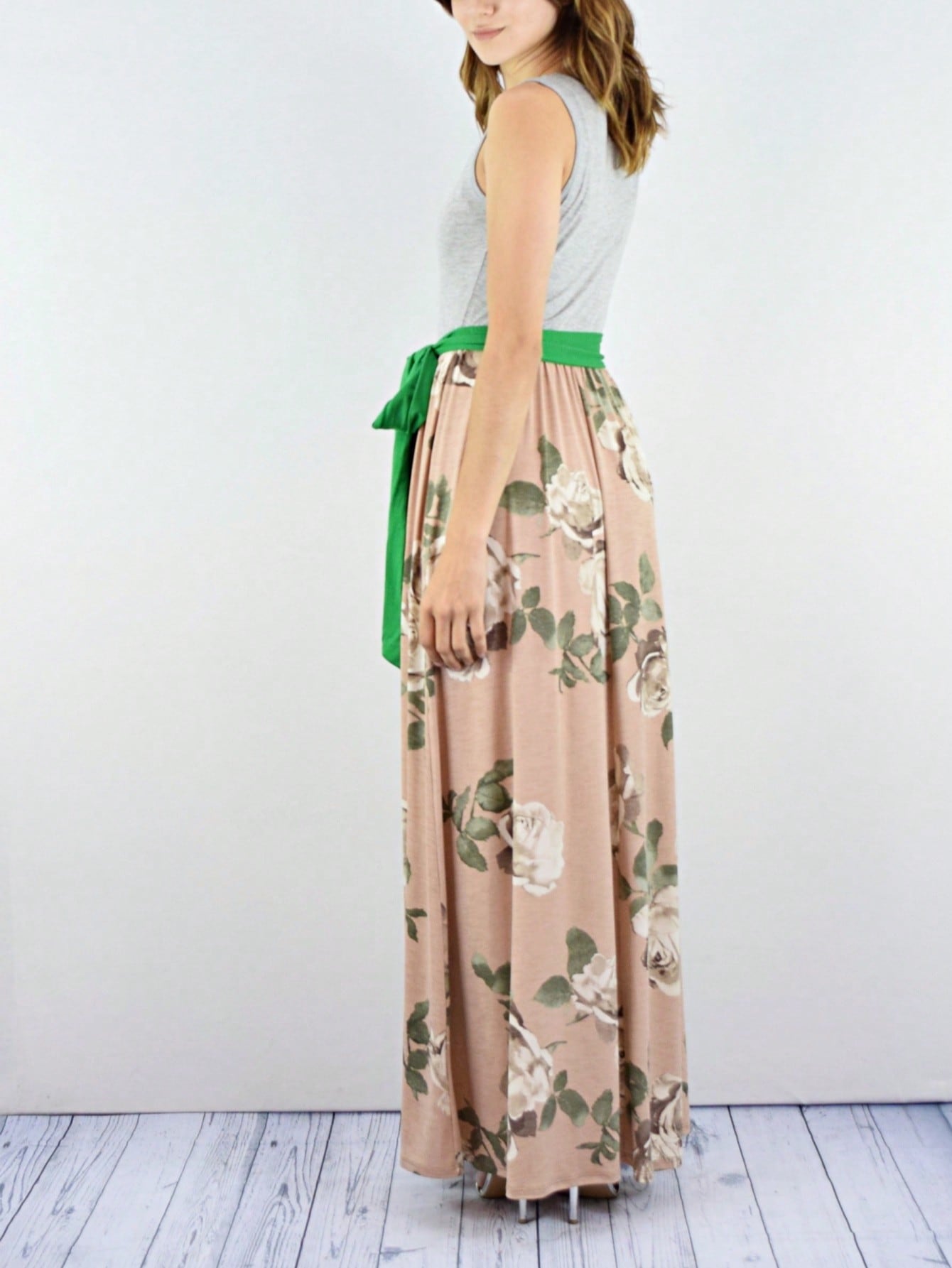 Elegant Floral Maxi Dress With Plunging Neckline Short Sleeve Surplice Sash Versatile Summer Dress For Women