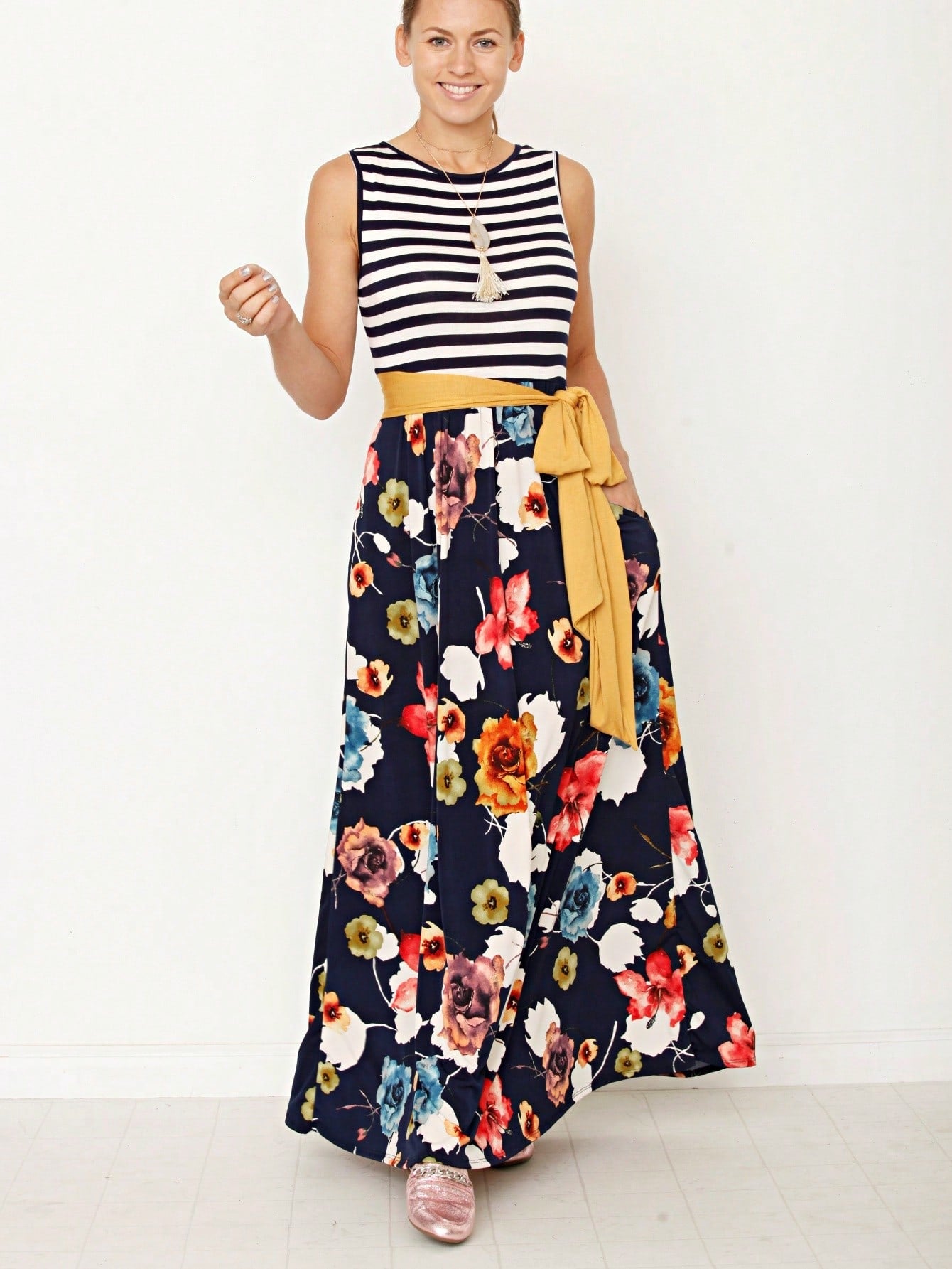 Elegant Floral Maxi Dress With Plunging Neckline Short Sleeve Surplice Sash Versatile Summer Dress For Women