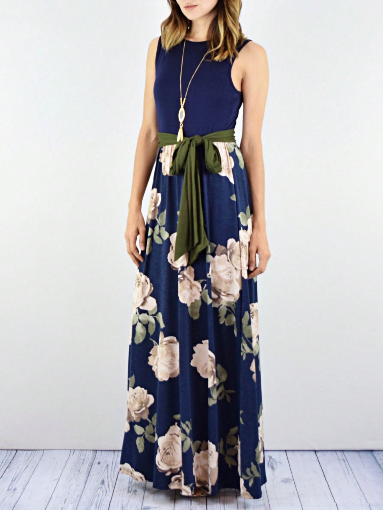 Elegant Floral Maxi Dress With Plunging Neckline Short Sleeve Surplice Sash Versatile Summer Dress For Women