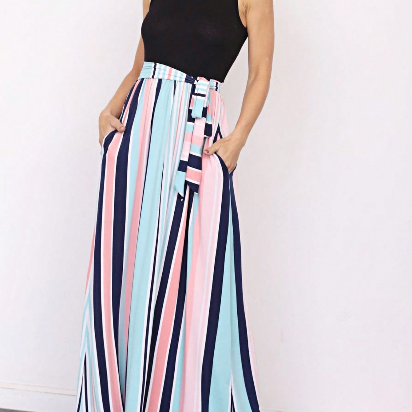 Elegant Floral Maxi Dress With Plunging Neckline Short Sleeve Surplice Sash Versatile Summer Dress For Women