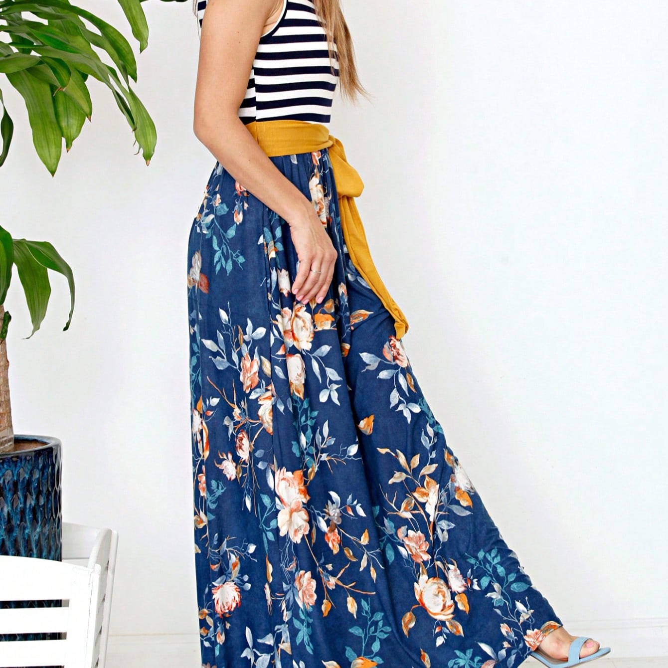 Elegant Floral Maxi Dress With Plunging Neckline Short Sleeve Surplice Sash Versatile Summer Dress For Women