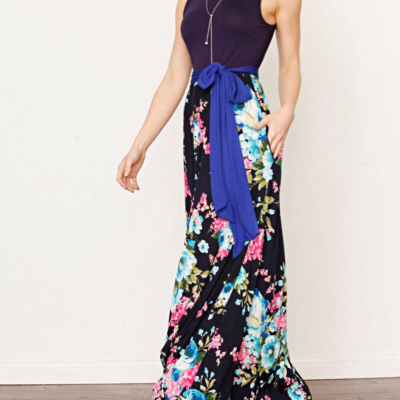 Elegant Floral Maxi Dress With Plunging Neckline Short Sleeve Surplice Sash Versatile Summer Dress For Women