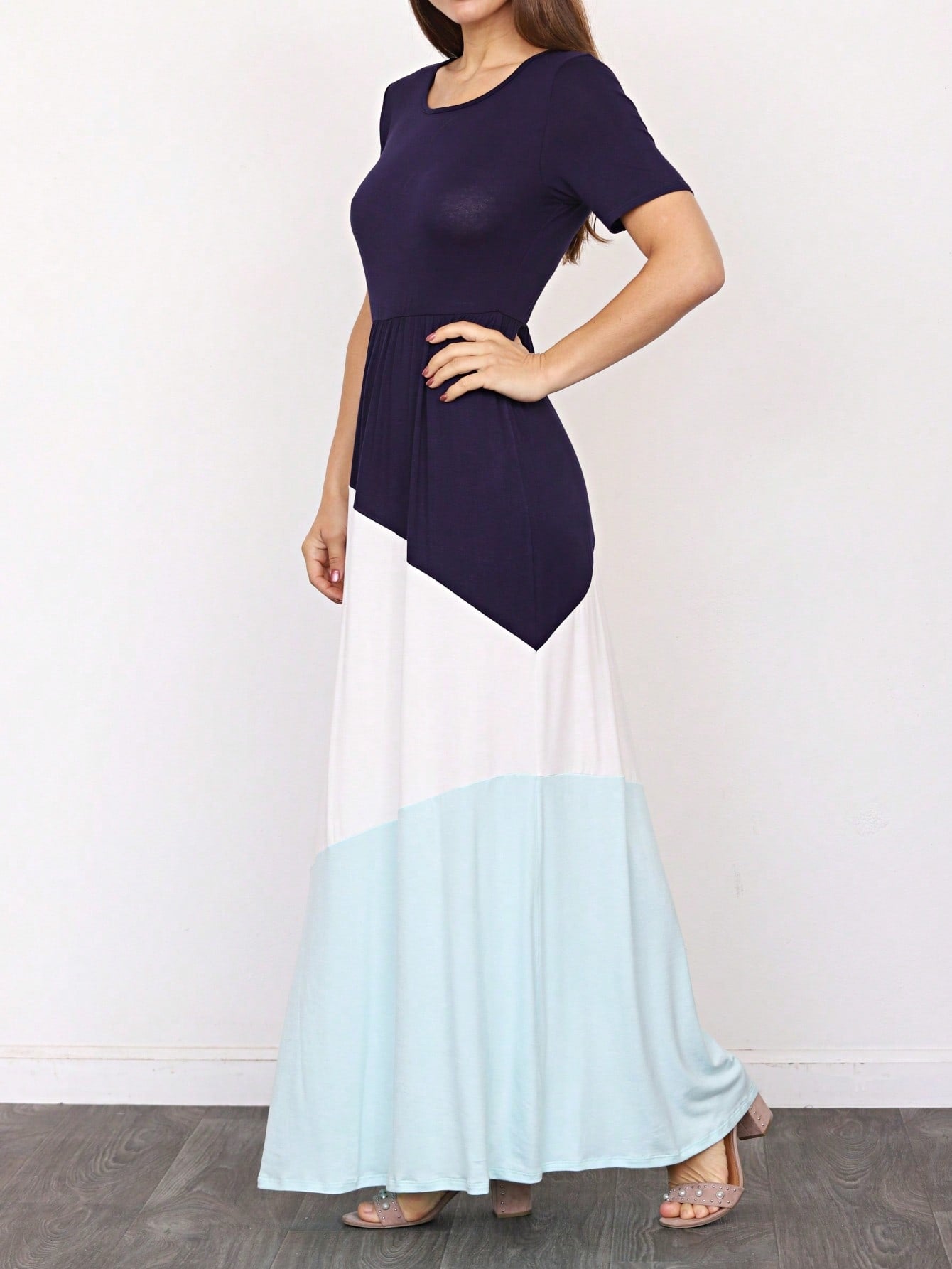 Elegant Stripe Maxi Dress With Side Pockets Versatile Summer Dress For Women