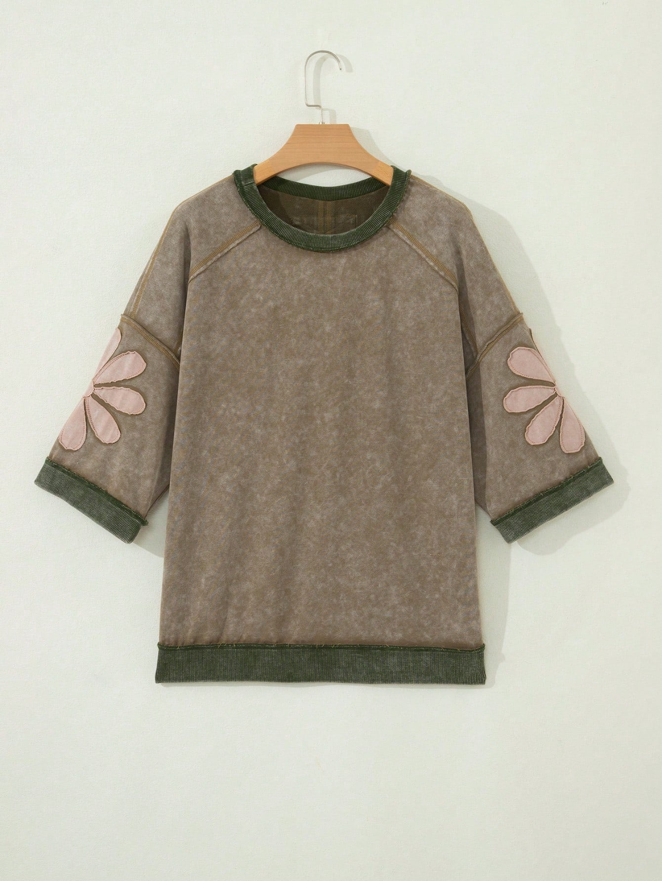 Boho Retro Cotton Mix  Drop Shoulder Mineral Acid Washed Oversized  Raw Seam Patchwork Flower Patched 3/4 Sleeve Oversize Top