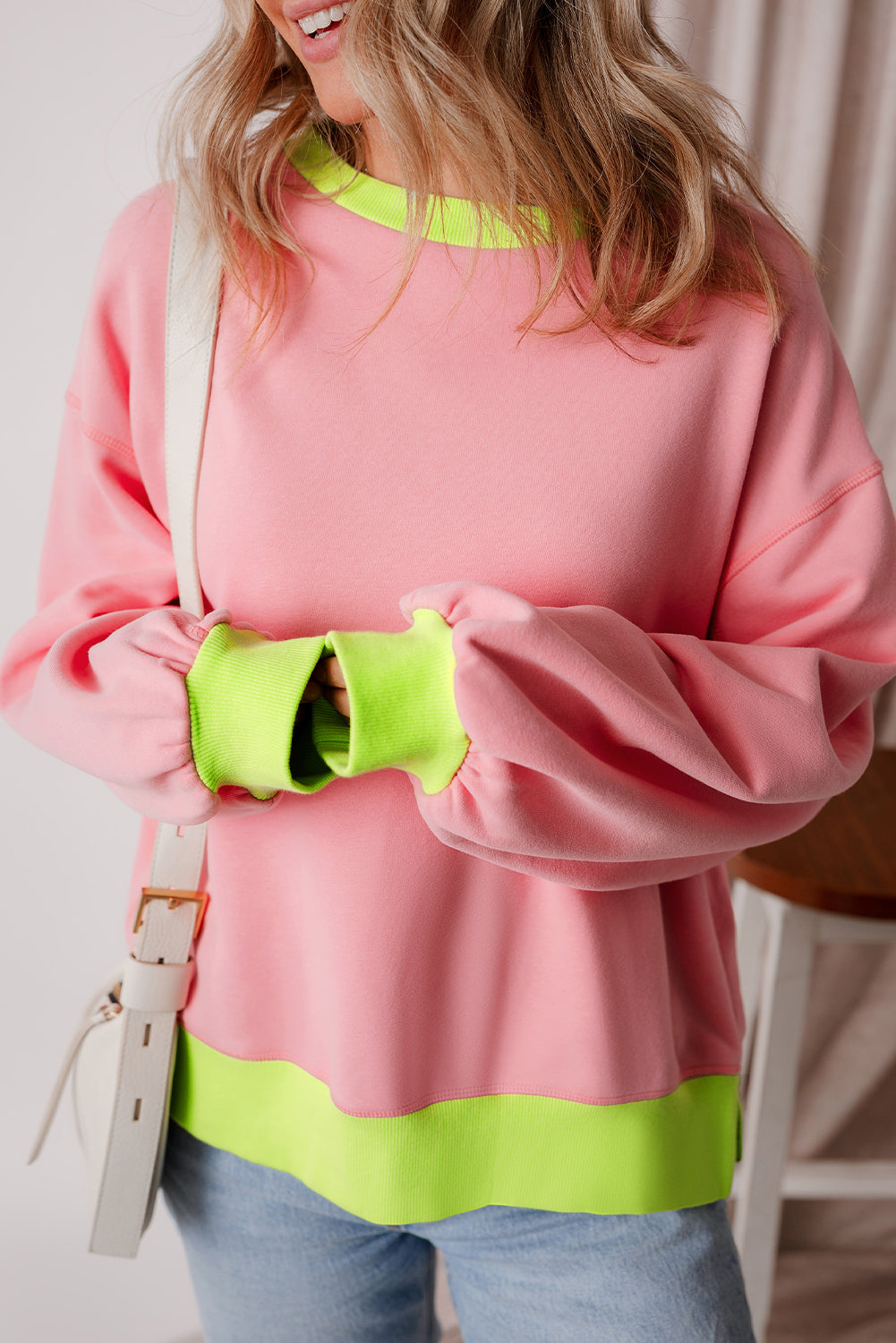 Blue Contrast Trim Bubble Sleeve Sweatshirt