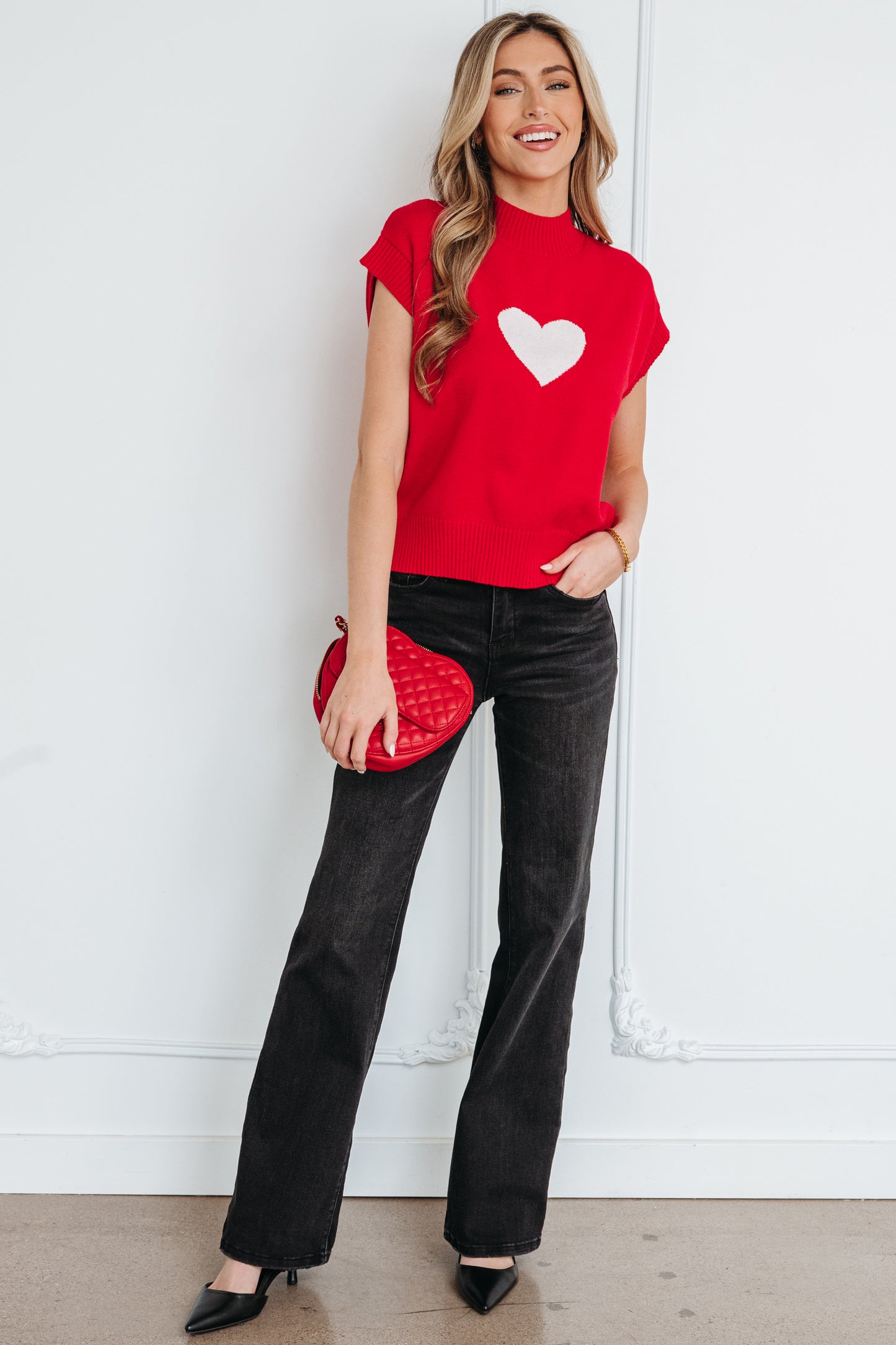 White Valentine Heart Graphic Cropped Short Sleeve Sweater