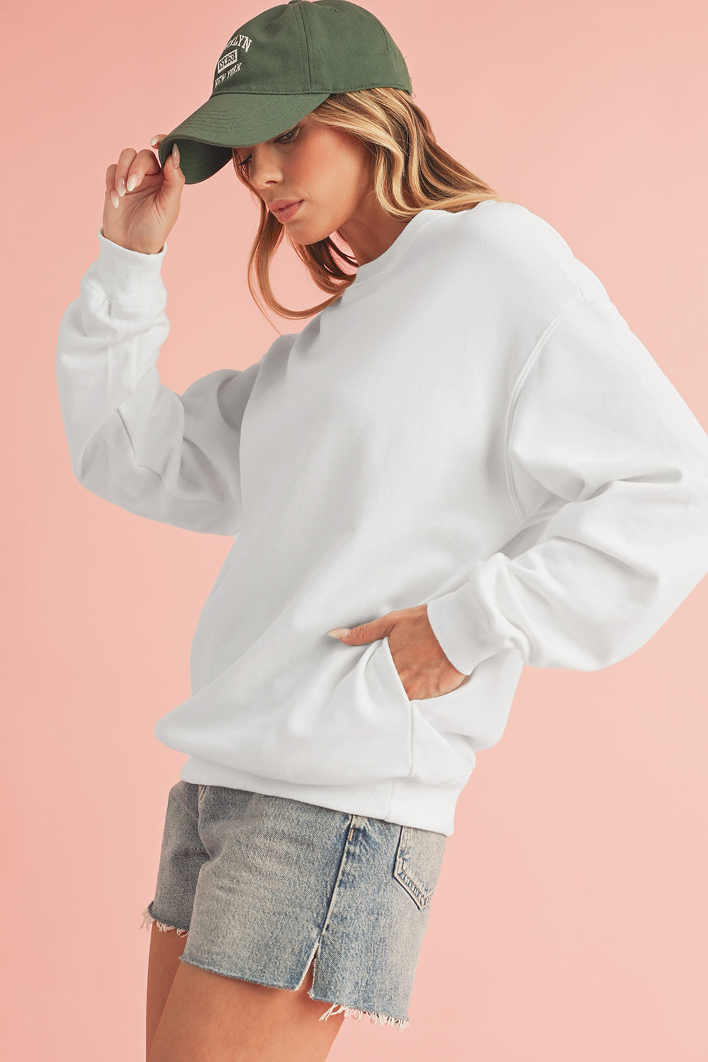 White Solid Loose Crew Neck Fleece Sweatshirt